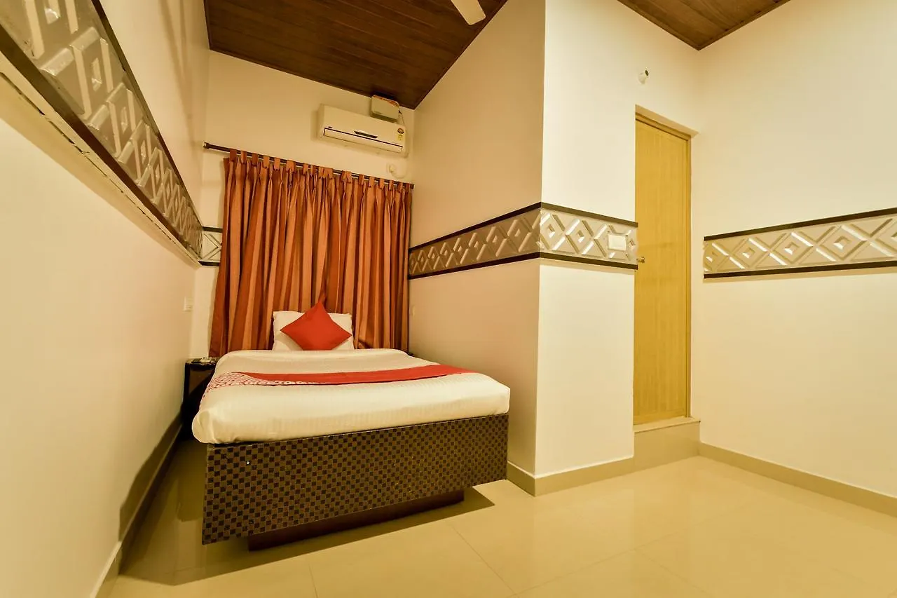 Oyo 14226 Hotel Gago Inn Alappuzha