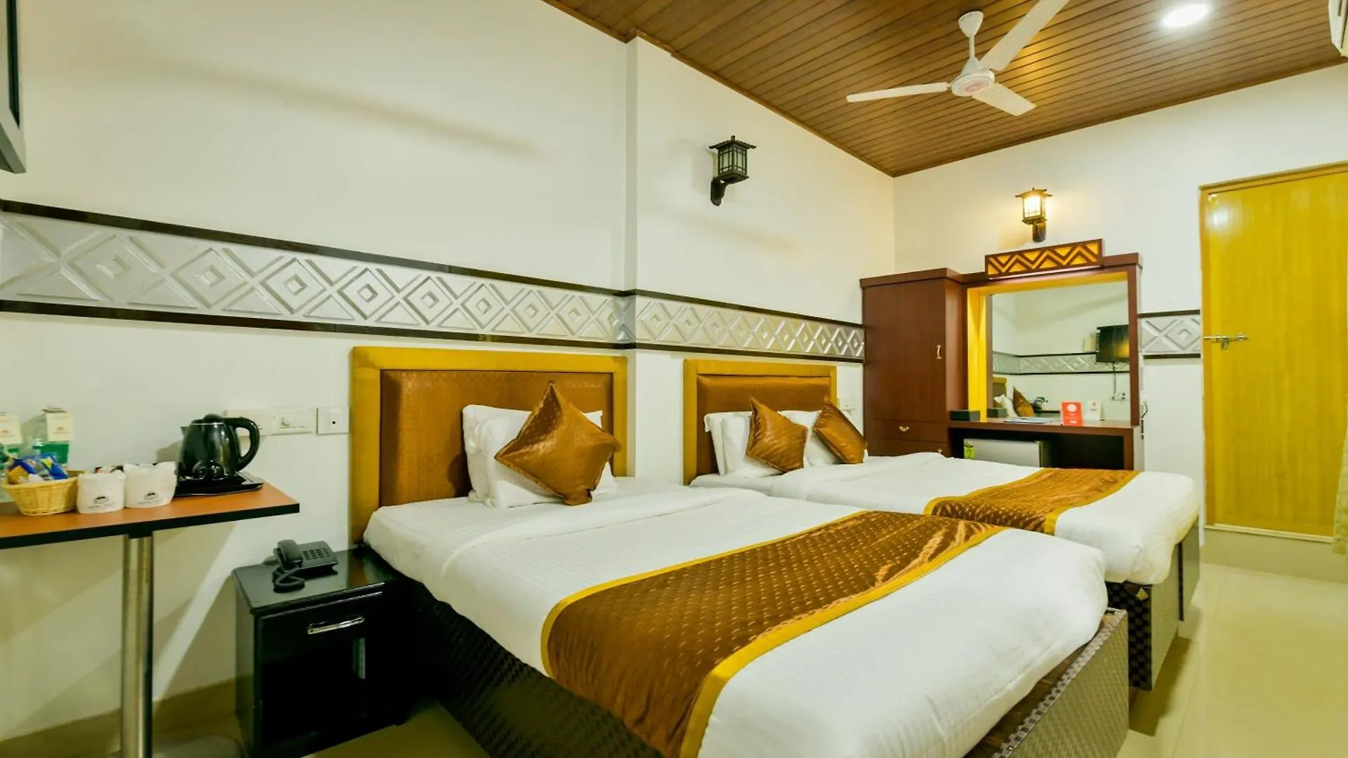 Oyo 14226 Hotel Gago Inn의 연락처